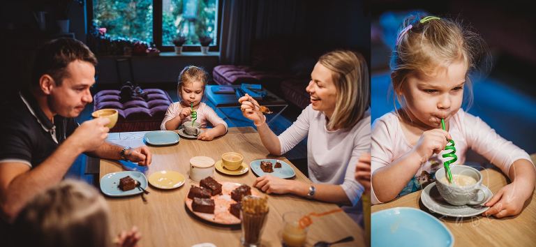 trzylatka pije kawę przez słomkę