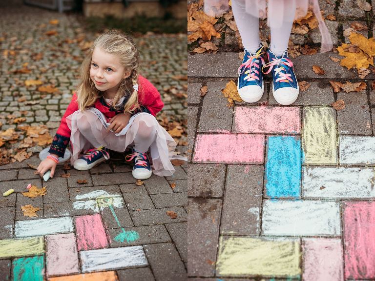 dziewczynka i jej kredowe rysunki